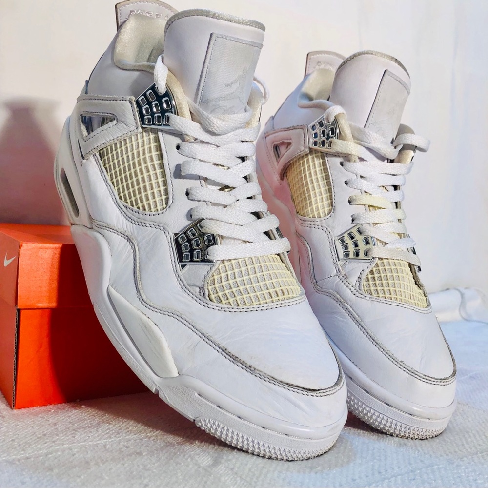 Men’s Air Jordan’s Retro 4s size 11 - Picture 5 of 8